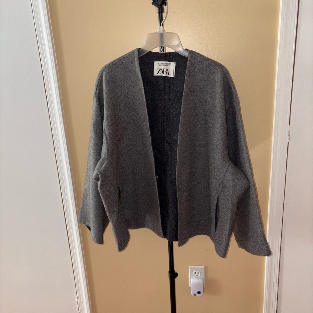 Zara Charcoal Gray Open Front Women’s Sweater Jacket - Picture 2 of 6